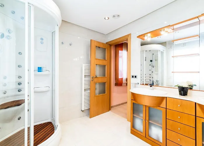 Apartment Wekey Homes Granada, Atico Panoramico Puerta Real *