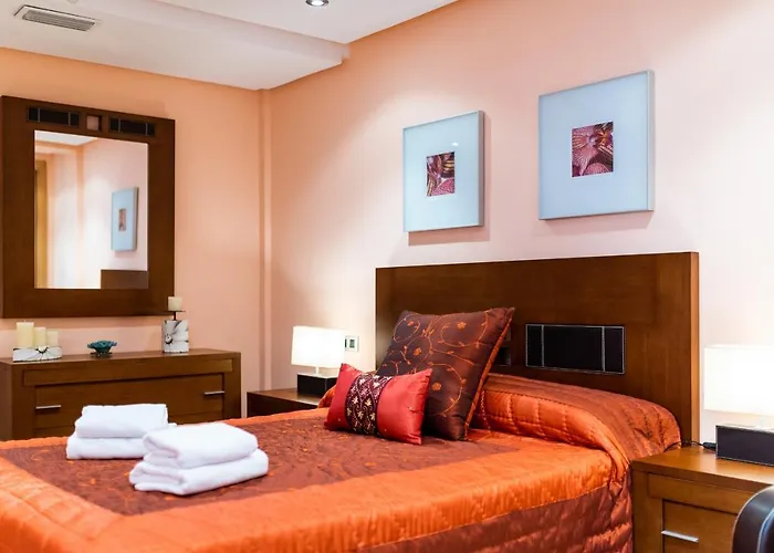 Wekey Homes Granada, Atico Panoramico Puerta Real Apartment *